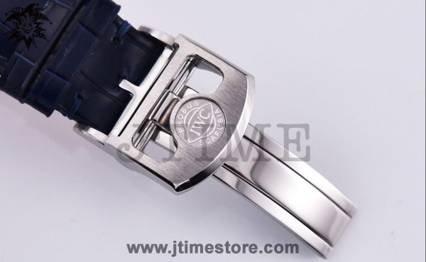 Portuguese Chrono Classic 42mm IW390303 YLF - Image 7