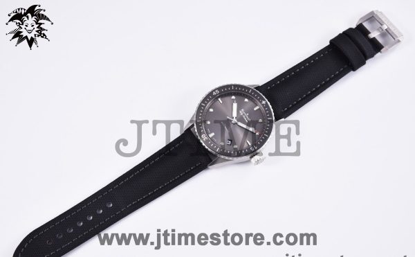 Fifty Fathoms 5071 Bathyscaphe 43mm SS ZF 1:1 Best Edition Gray Dial on Sail-canvas Strap A1315 - Image 2
