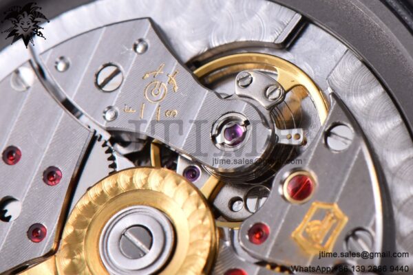 Nautilus 5711/1A ZF 1:1 Best Edition Blue Textured Dial on SS Bracelet 324CS - Image 16